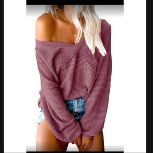 Oversize off the shoulder sweatshirt
